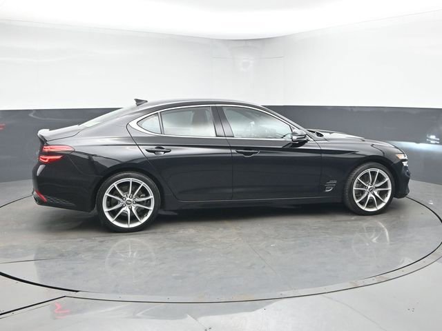 Used 2022 Genesis G70 3.3T image 9