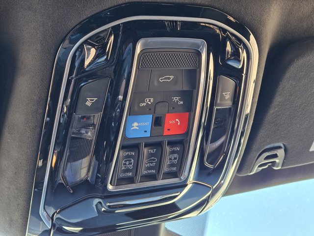 Used 2022 Jeep Grand Wagoneer Series III w/ Rear Seat Video Group 1 image 35