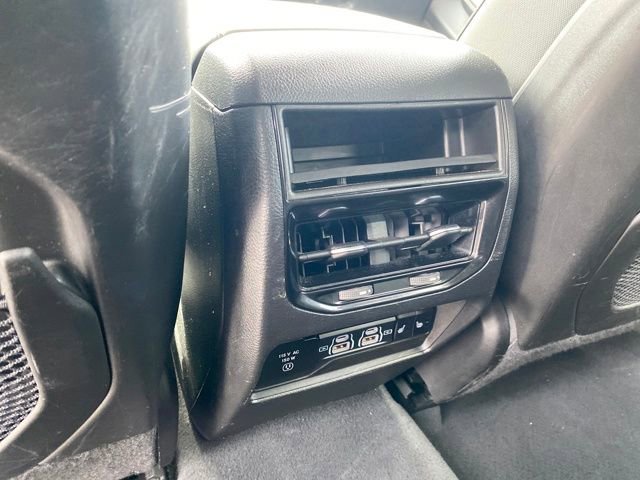 Used 2023 Jeep Grand Cherokee Limited image 19