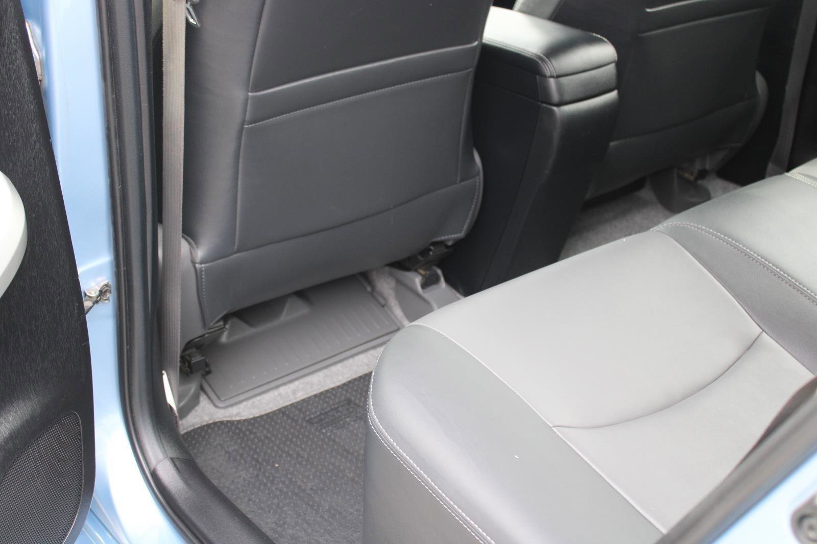 Used 2015 Toyota Prius Prime Advanced image 42