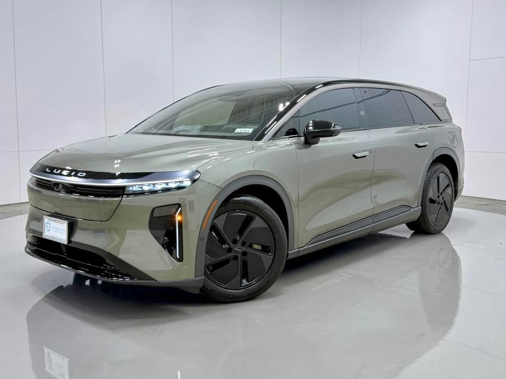 Used 2026 Lucid Gravity Grand Touring AWD/4WD image 2