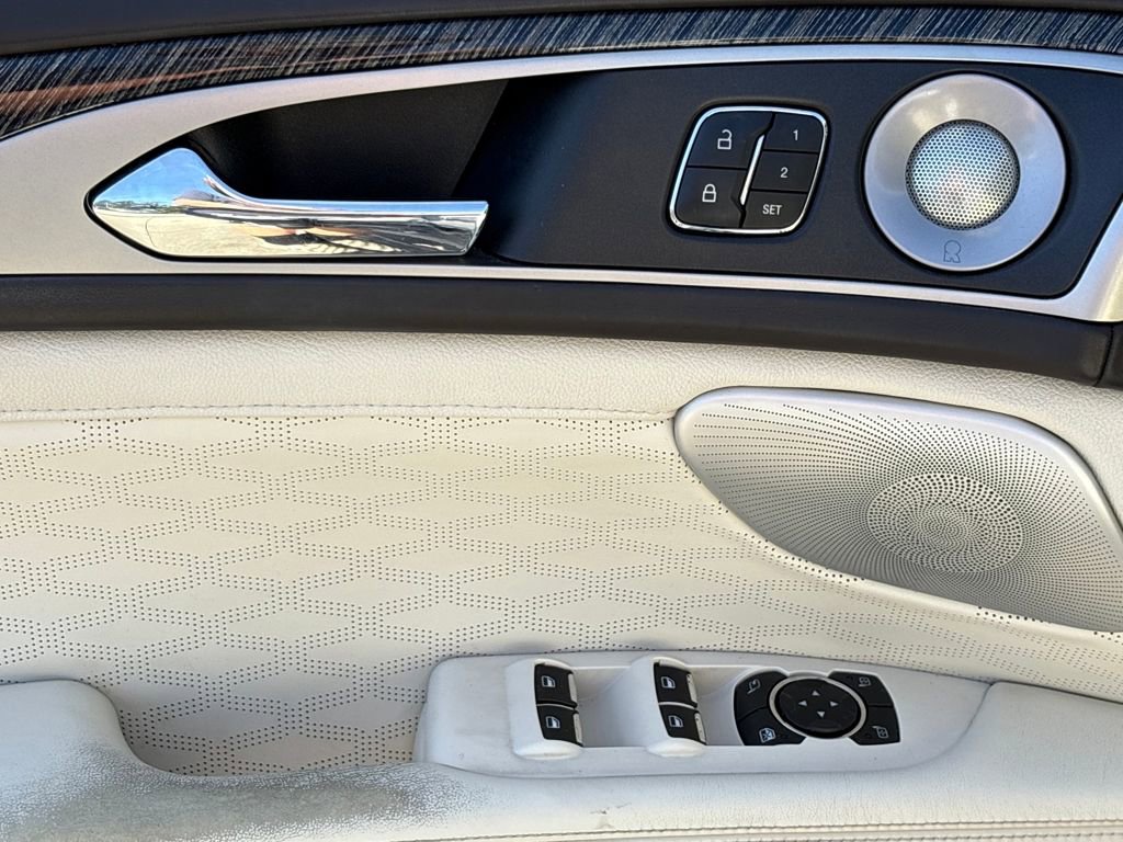 Used 2018 Lincoln MKZ Black Label w/ Technology Package image 18