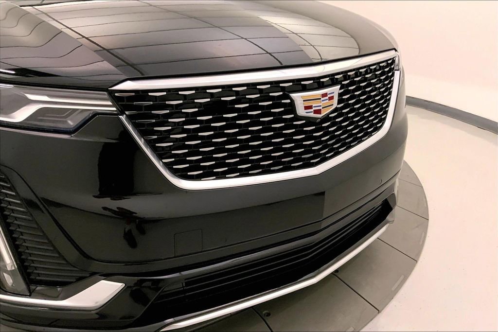 Used 2023 Cadillac XT6 Premium Luxury w/ Technology Package AWD/4WD image 29