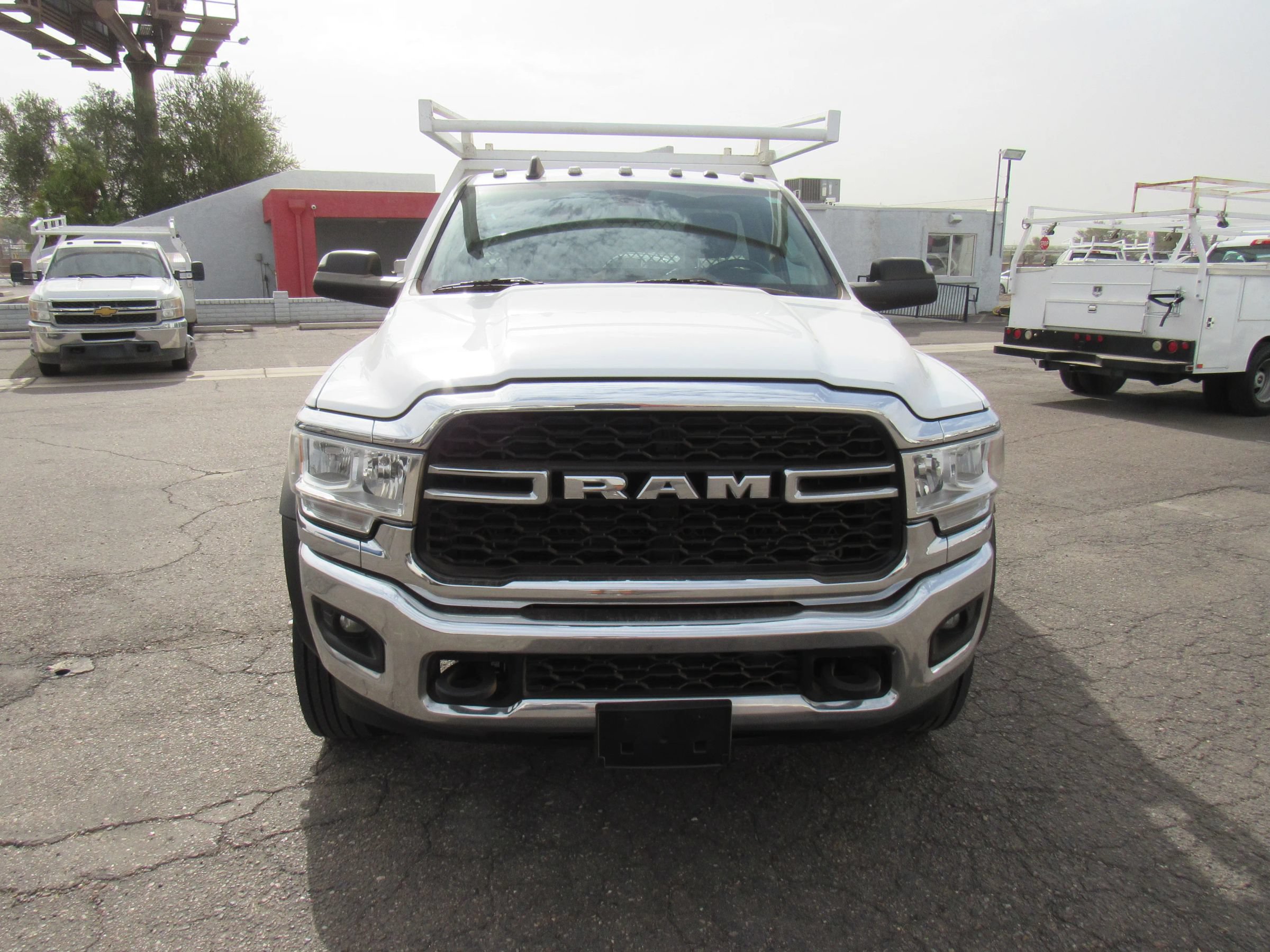 Used 2020 RAM 5500 Tradesman RWD image 3