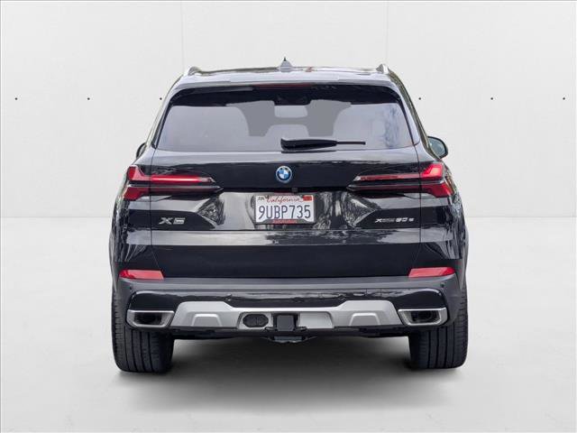 Used 2026 BMW X5 xDrive50e image 7