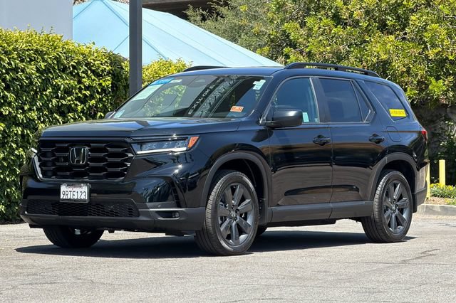 Certified 2025 Honda Pilot Sport image 9