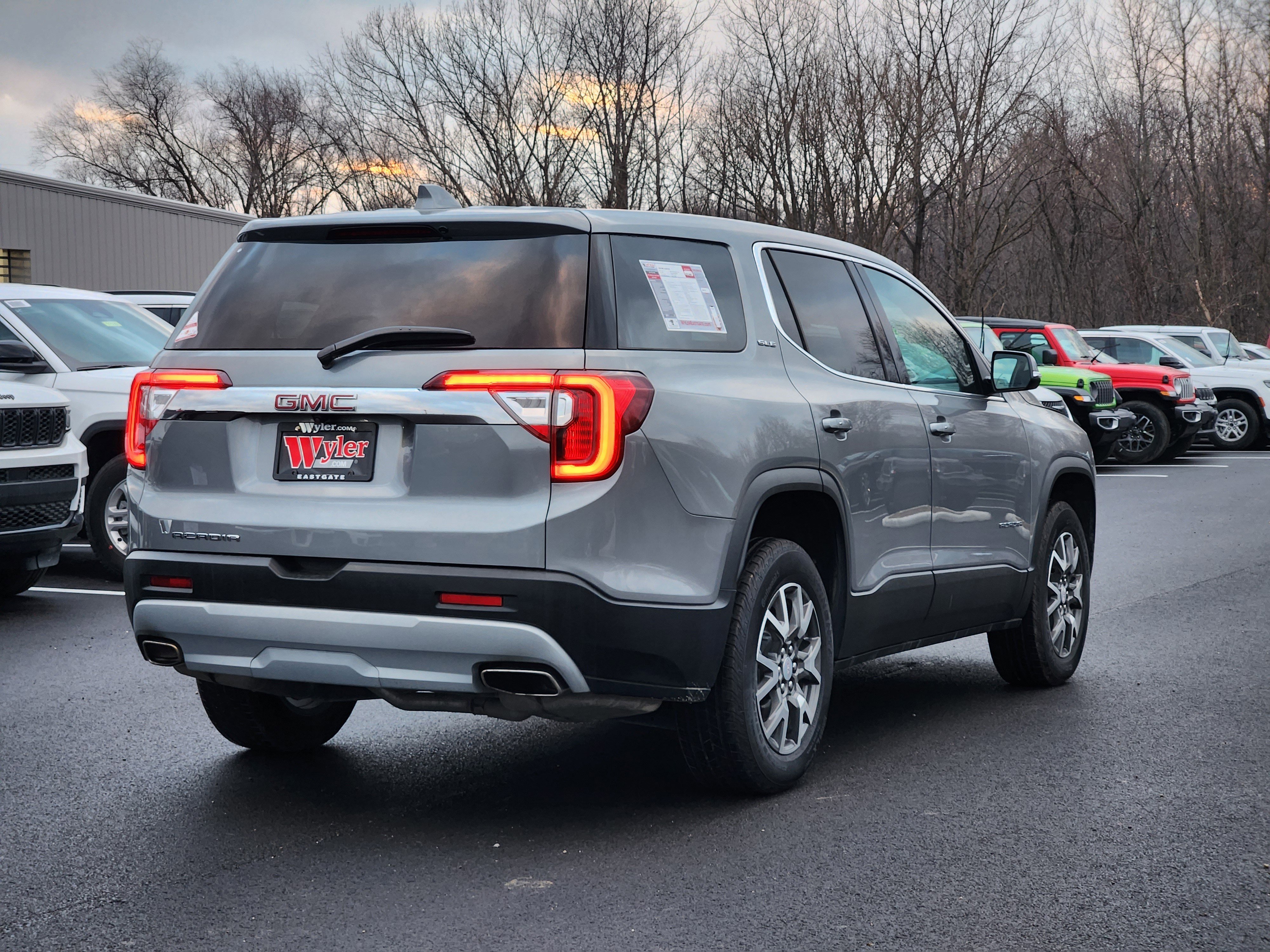 Used 2023 GMC Acadia SLE w/ LPO, Floor Liner Package image 13
