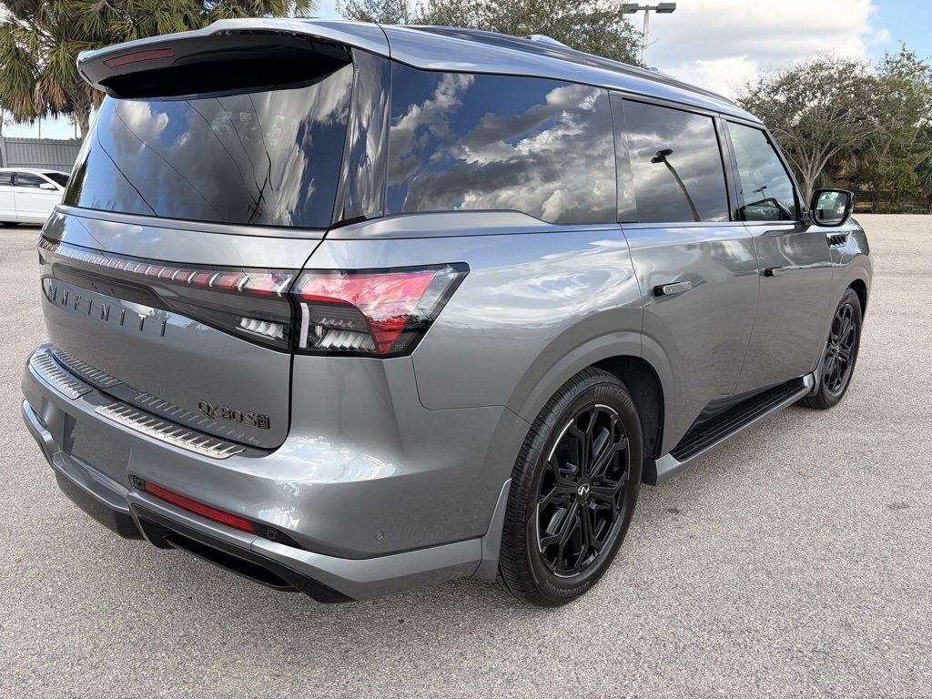Used 2026 INFINITI QX80 4WD w/ Sport Exterior Package image 10