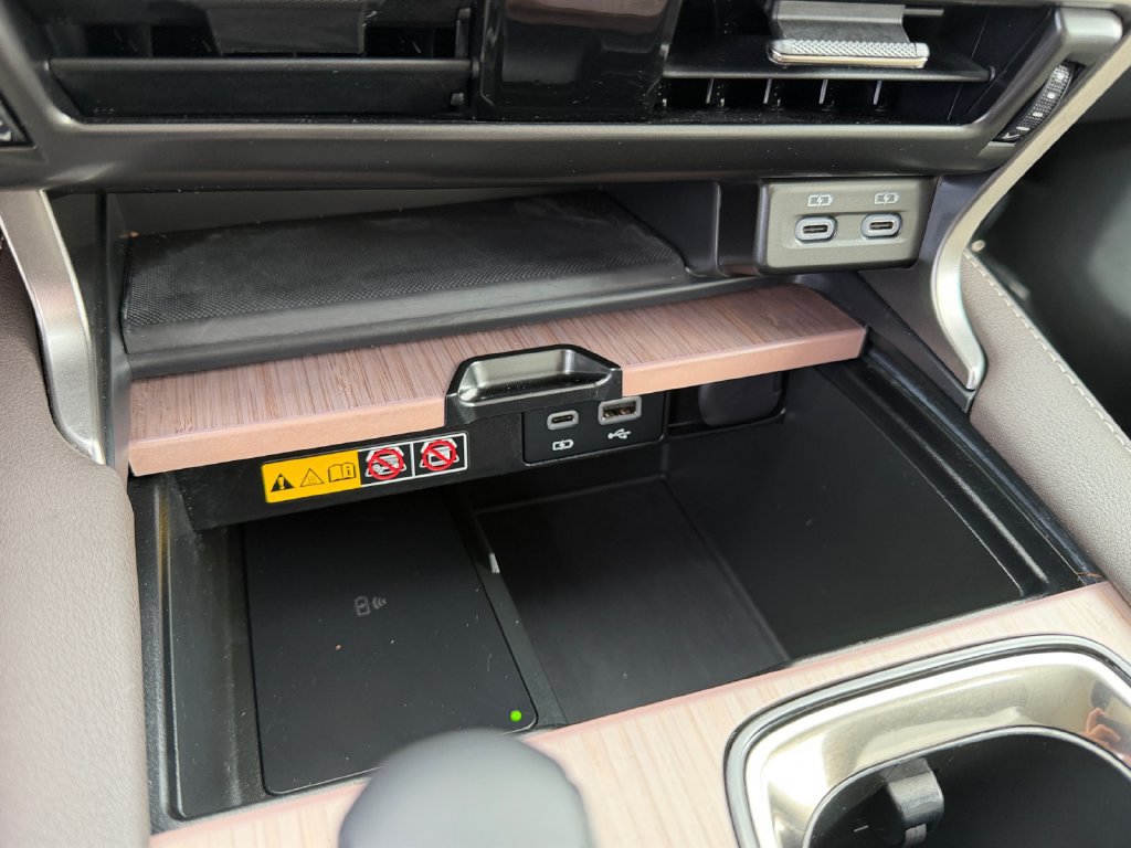 Used 2024 Lexus RX 350 AWD w/ Convenience Package image 21
