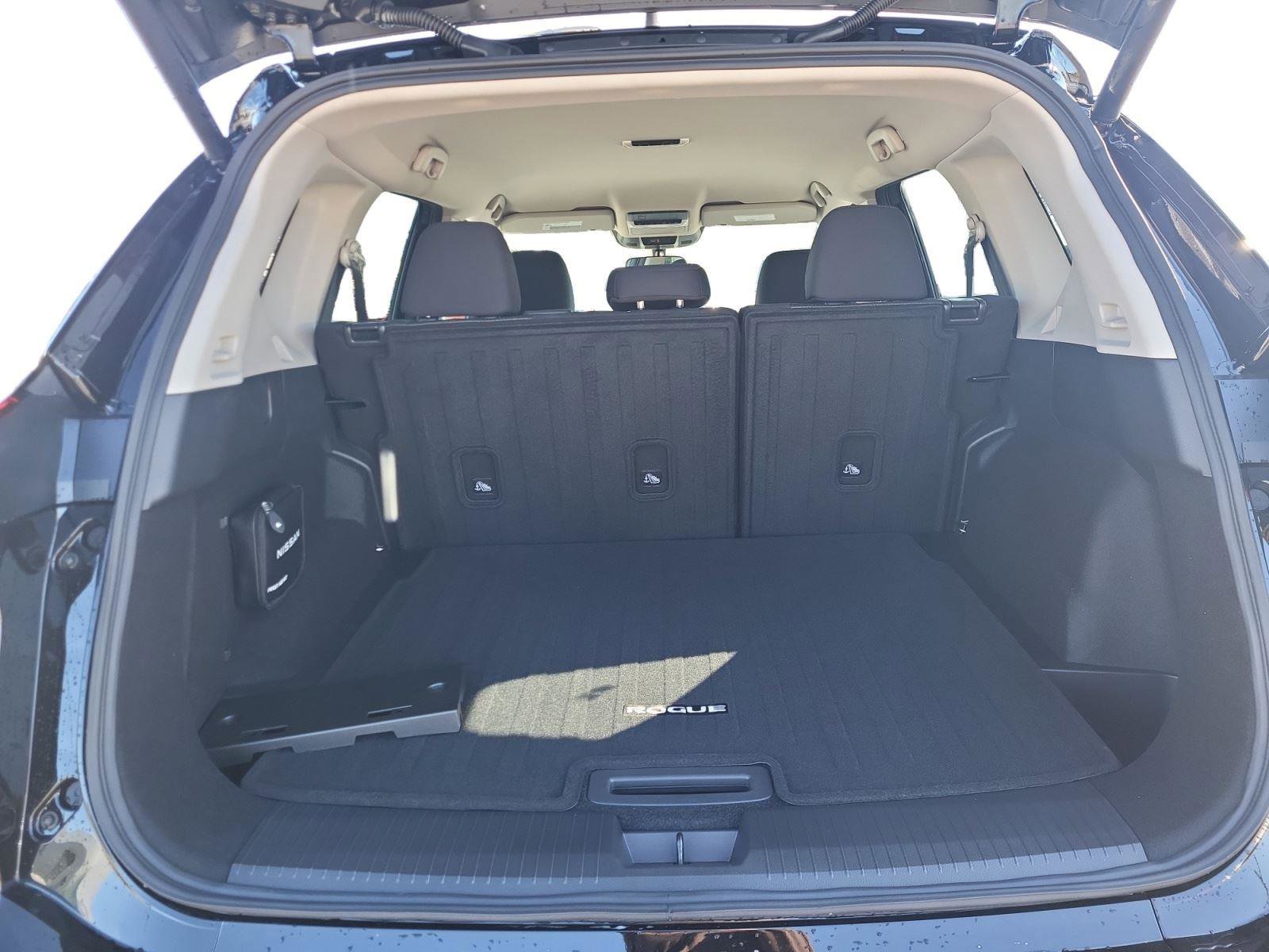 New 2026 Nissan Rogue SV w/ Cold Weather Package image 21