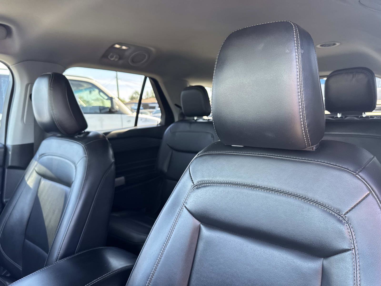 Used 2021 Ford Explorer XLT w/ Equipment Group 202A image 22