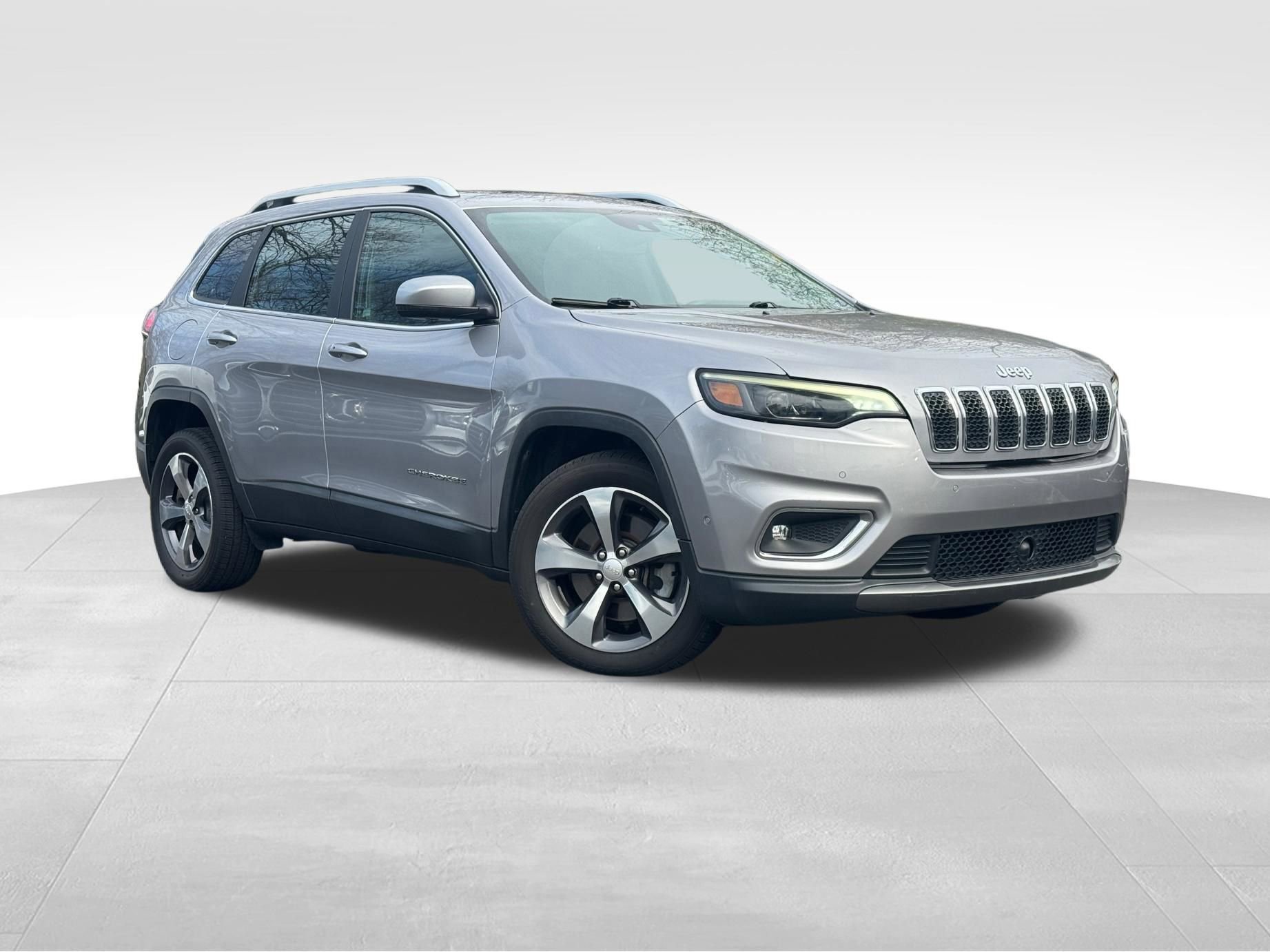 Used 2019 Jeep Cherokee Limited w/ Luxury Group