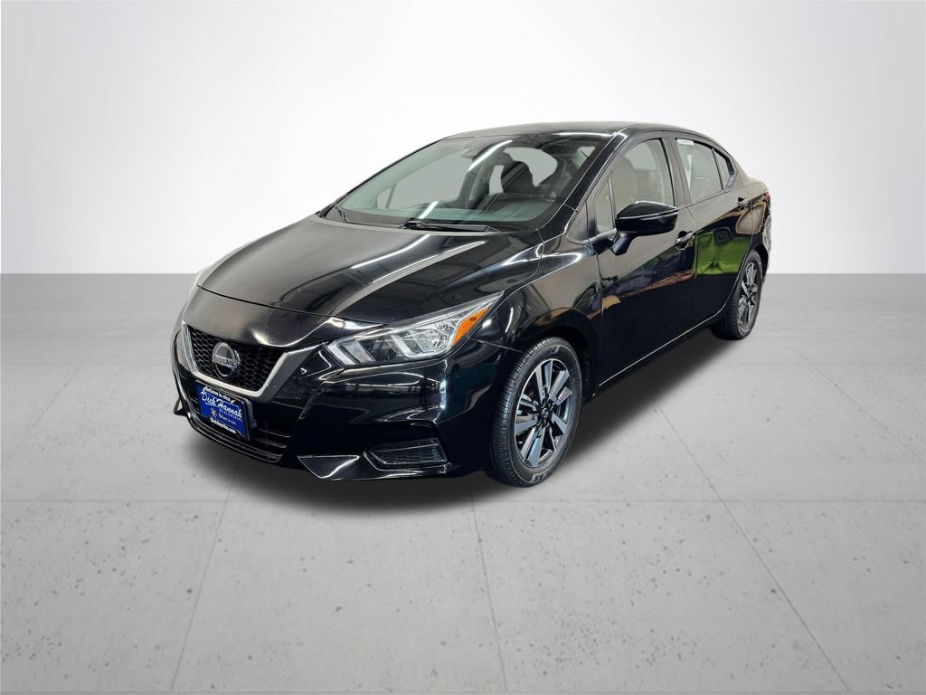 Used 2021 Nissan Versa SV FWD image 2