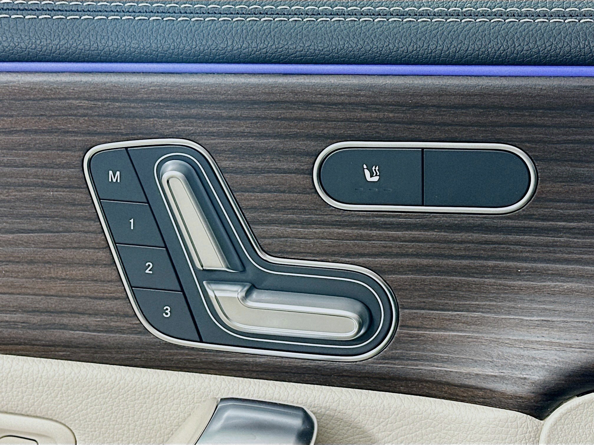 Certified 2025 Mercedes-Benz CLA 250 4MATIC image 25