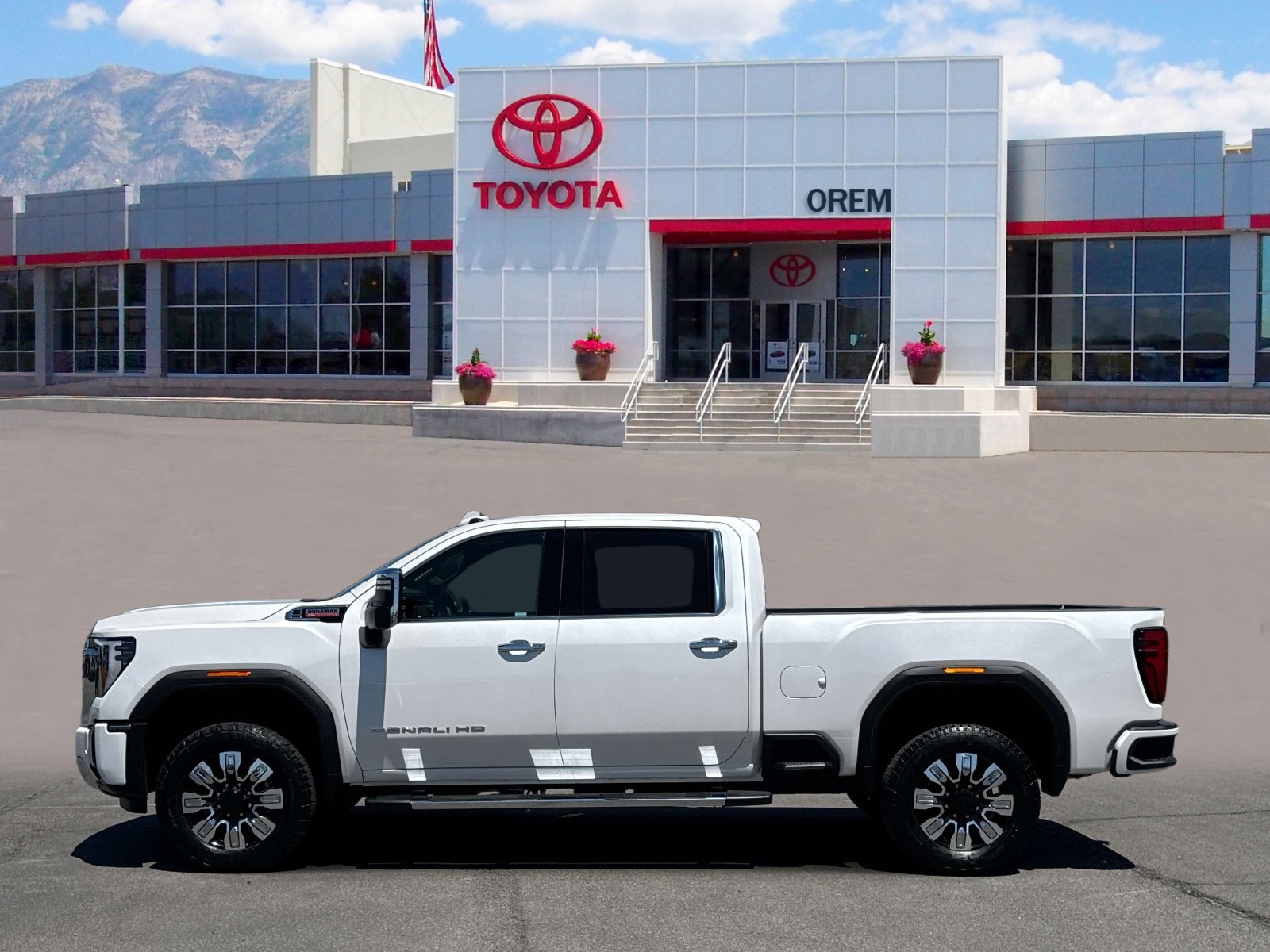 Used 2024 GMC Sierra 2500 Denali w/ Denali Reserve Package AWD/4WD image 6