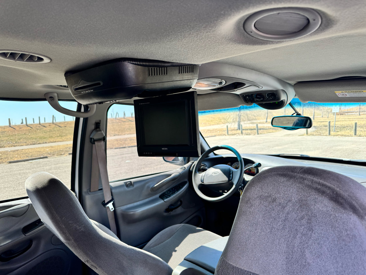 Used 2002 Ford Expedition XLT image 12