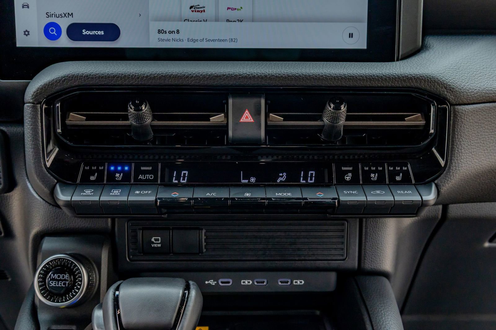 Used 2025 Toyota Land Cruiser w/ Premium Package image 27