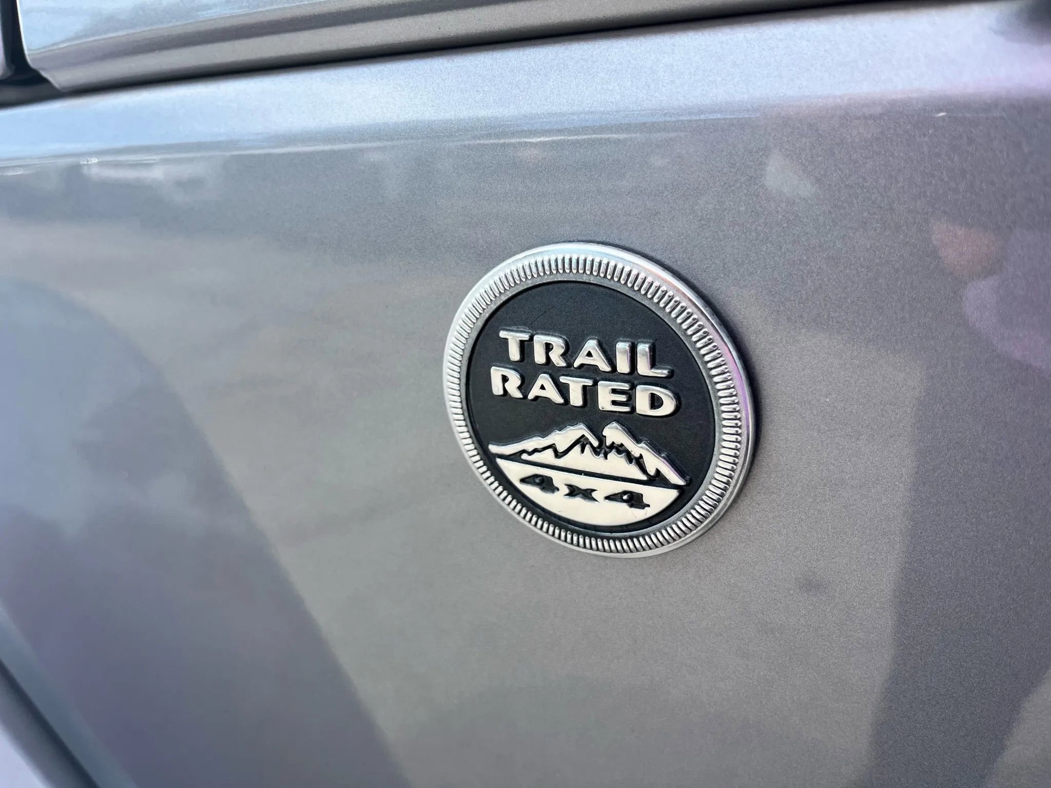 Used 2013 Jeep Wrangler Unlimited Sahara w/ Connectivity Group image 9