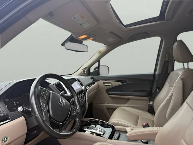 Used 2016 Honda Pilot Touring image 15
