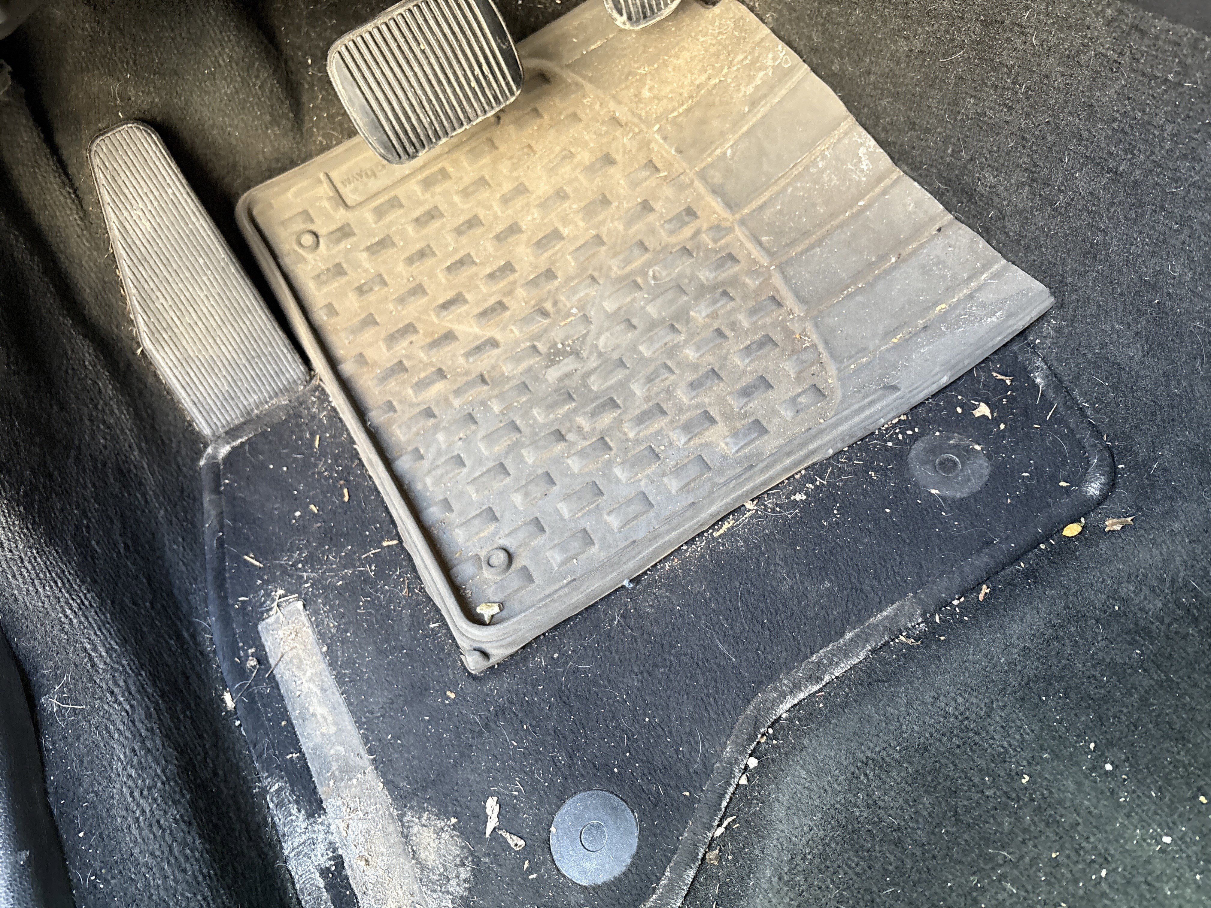 Used 2017 Ford Explorer XLT w/ Equipment Group 202A image 17