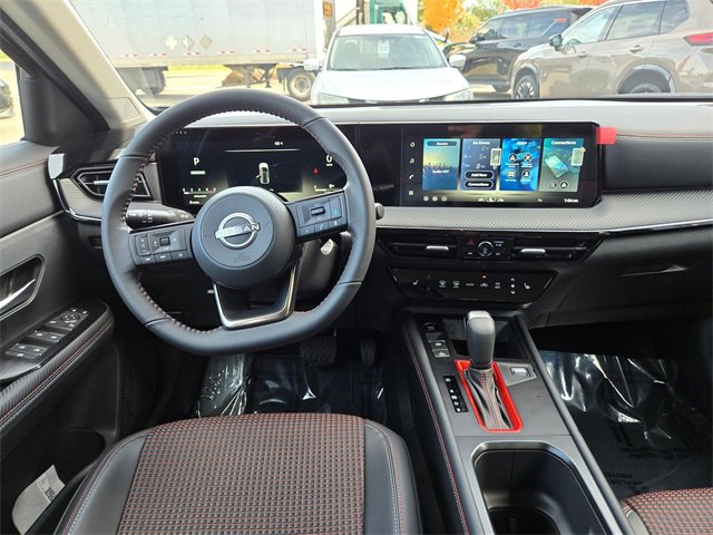 New 2026 Nissan Kicks SR w/ Cold Weather Package image 13