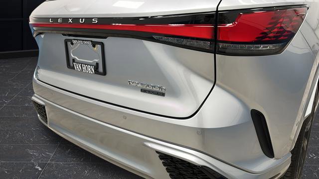 Used 2025 Lexus RX 500h F Sport AWD/4WD image 33