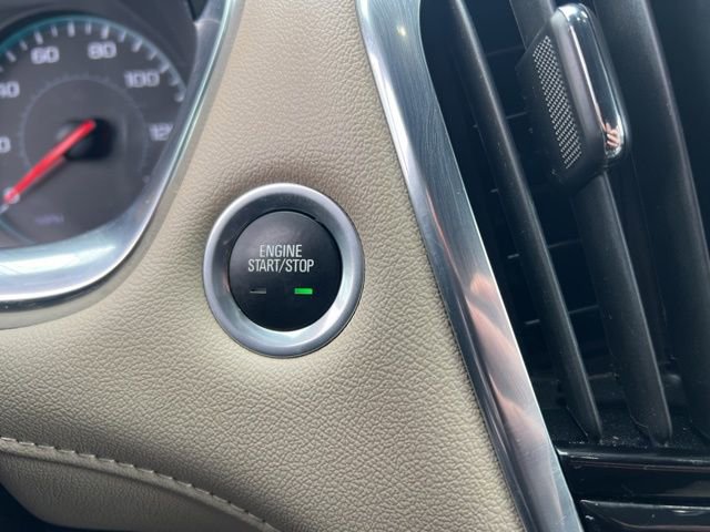 Used 2023 Chevrolet Traverse LS image 17