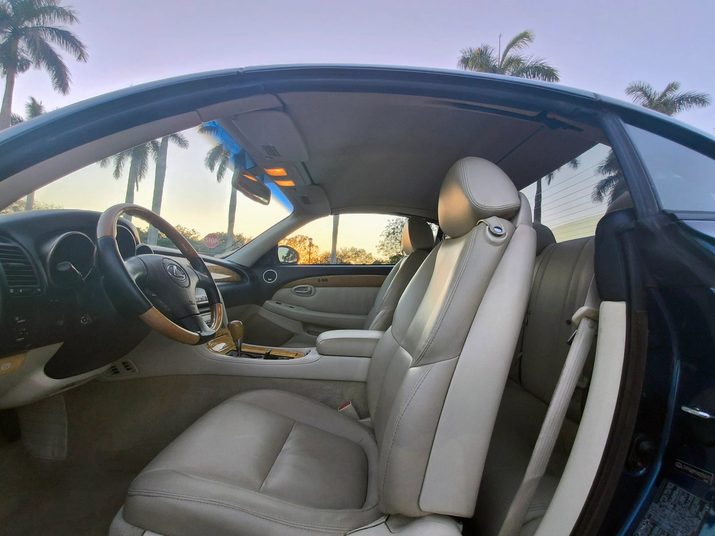 Used 2004 Lexus SC 430 Convertible RWD image 40