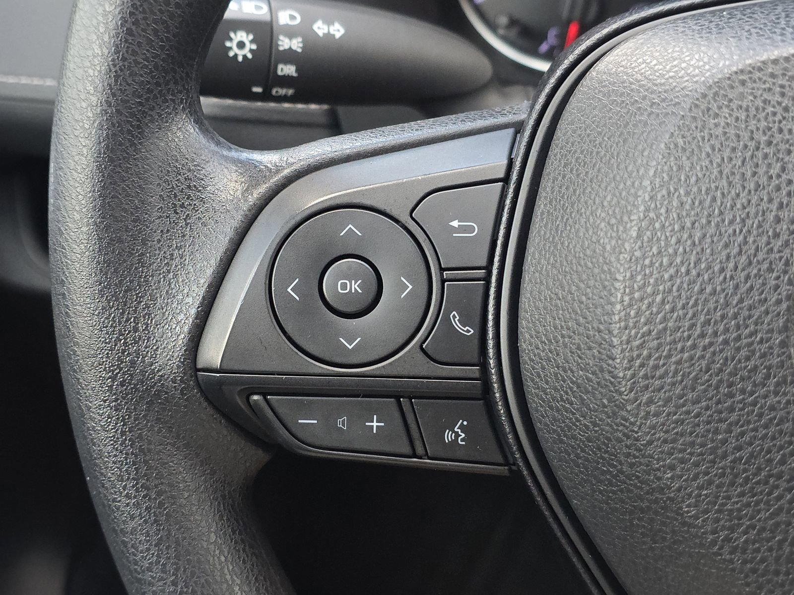 Used 2019 Toyota RAV4 LE image 26