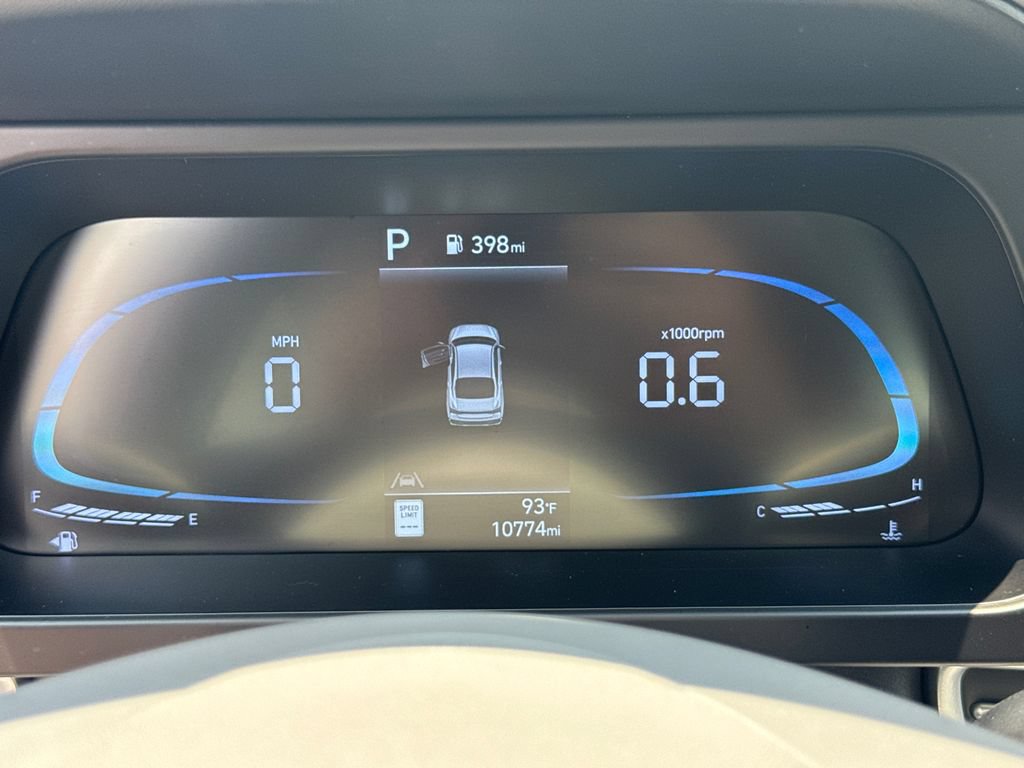 Certified 2026 Hyundai Elantra Sport FWD image 29