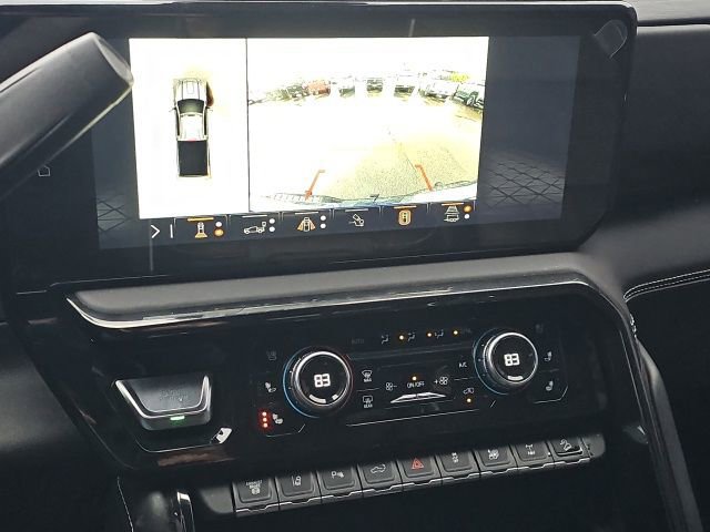 Used 2024 GMC Sierra 2500 AT4X w/ AT4X AEV Edition image 4