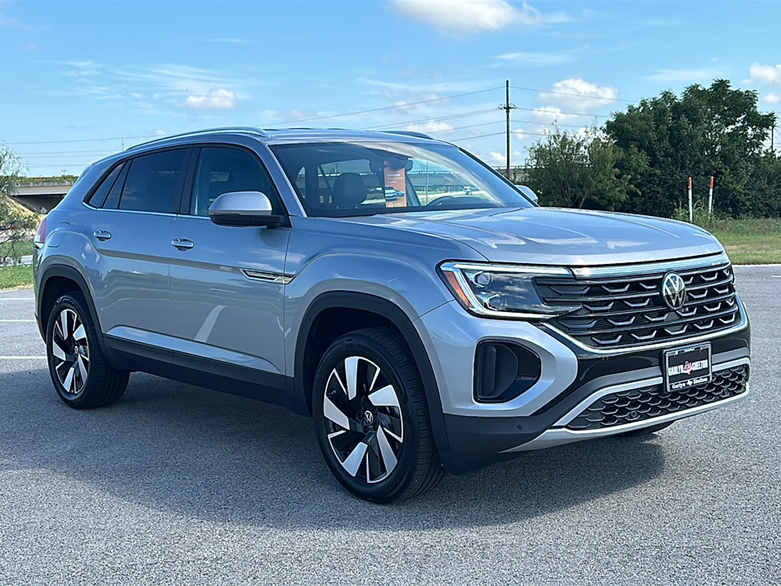 Used 2024 Volkswagen Atlas Cross Sport SE image 10