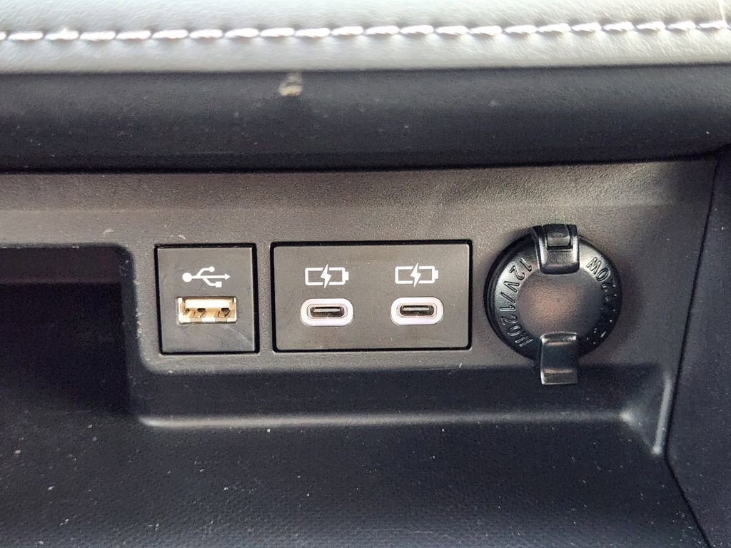 Used 2023 Toyota Highlander XSE image 23