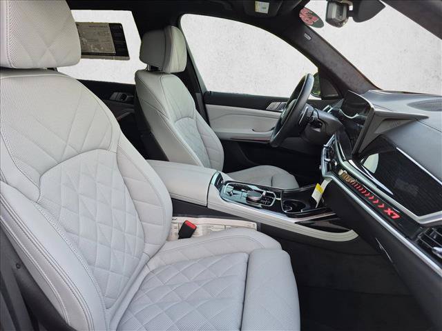 Certified 2026 BMW X7 xDrive40i w/ M Sport Package AWD/4WD image 23