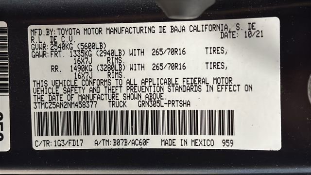 Used 2022 Toyota Tacoma TRD Off-Road AWD/4WD image 39