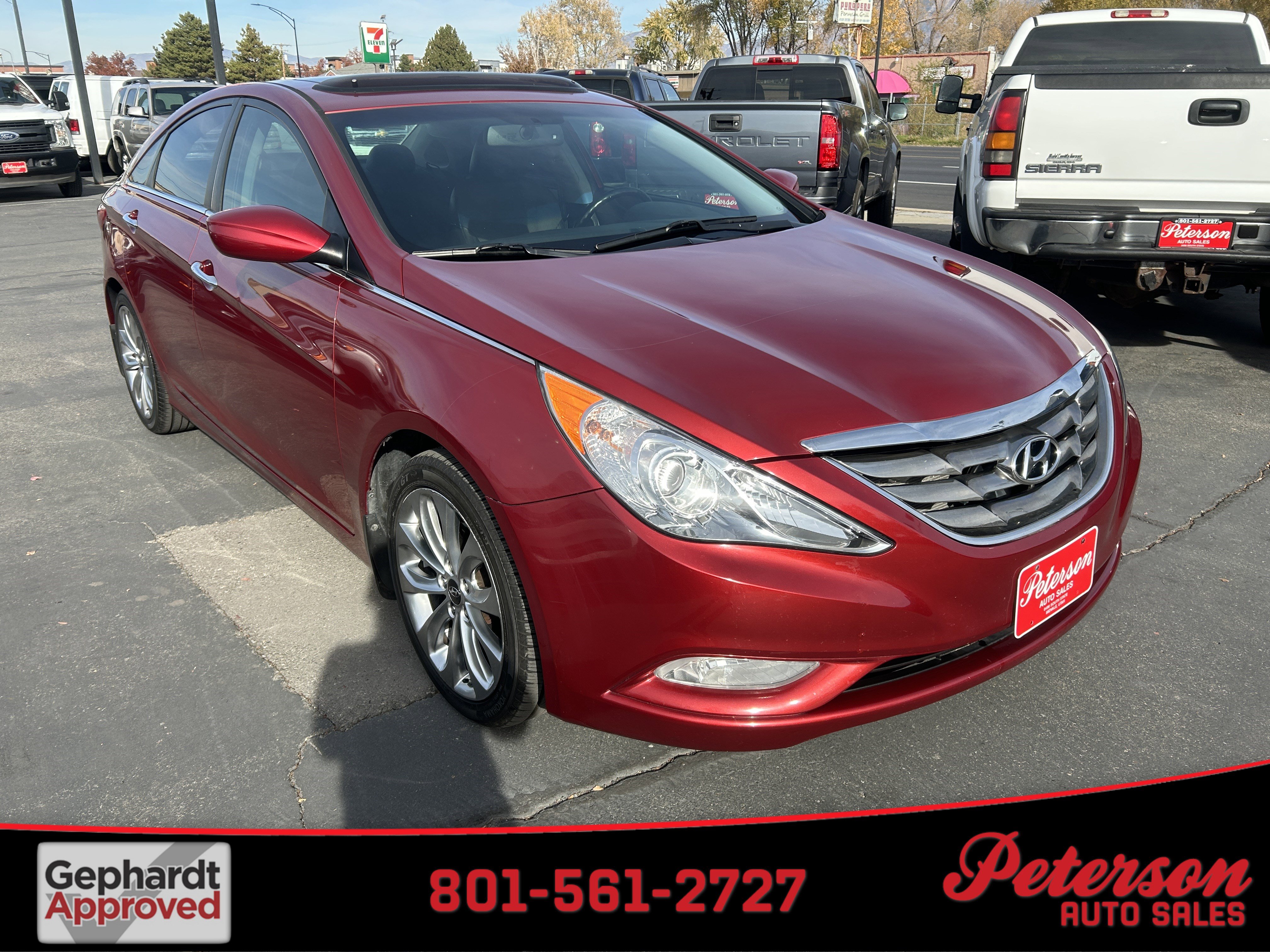 Used 2012 Hyundai Sonata SE w/ Navigation & Sunroof Pkg