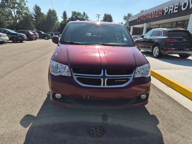 Used 2019 Dodge Grand Caravan SXT FWD image 3