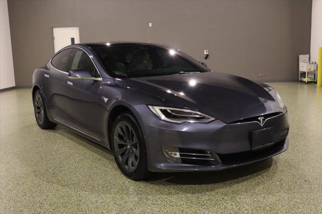 Used 2020 Tesla Model S Long Range image 1