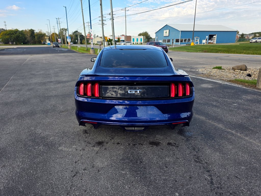 Used 2016 Ford Mustang GT RWD image 4