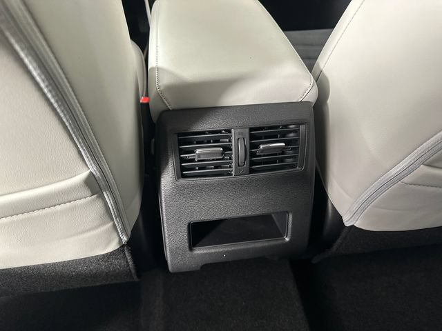 New 2026 Mitsubishi Outlander SE AWD/4WD image 18