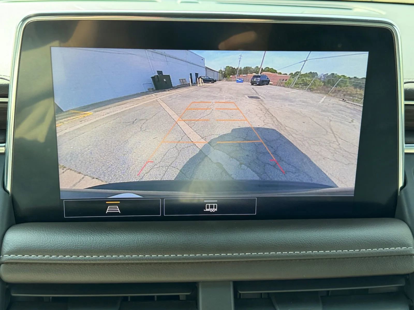 Used 2021 Chevrolet Suburban LT w/ Rear Media and Nav Package RWD image 39