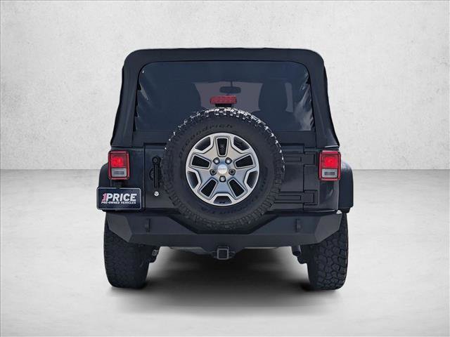 Used 2017 Jeep Wrangler Unlimited Rubicon w/ Connectivity Group image 7
