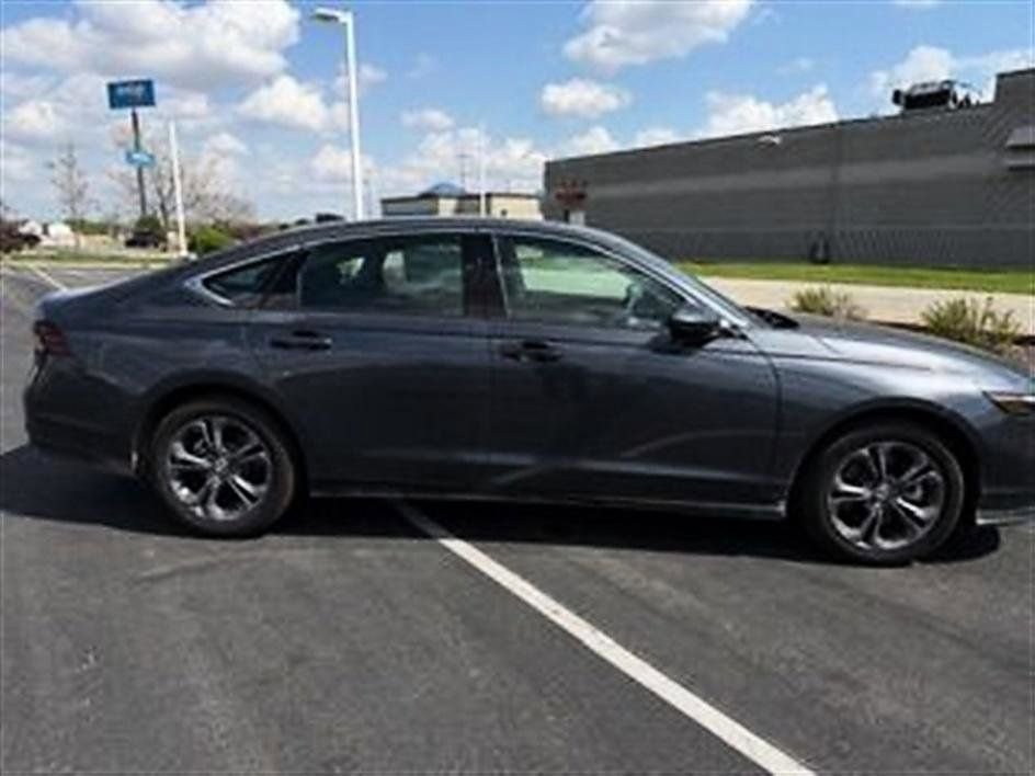 Used 2025 Honda Accord EX-L image 5