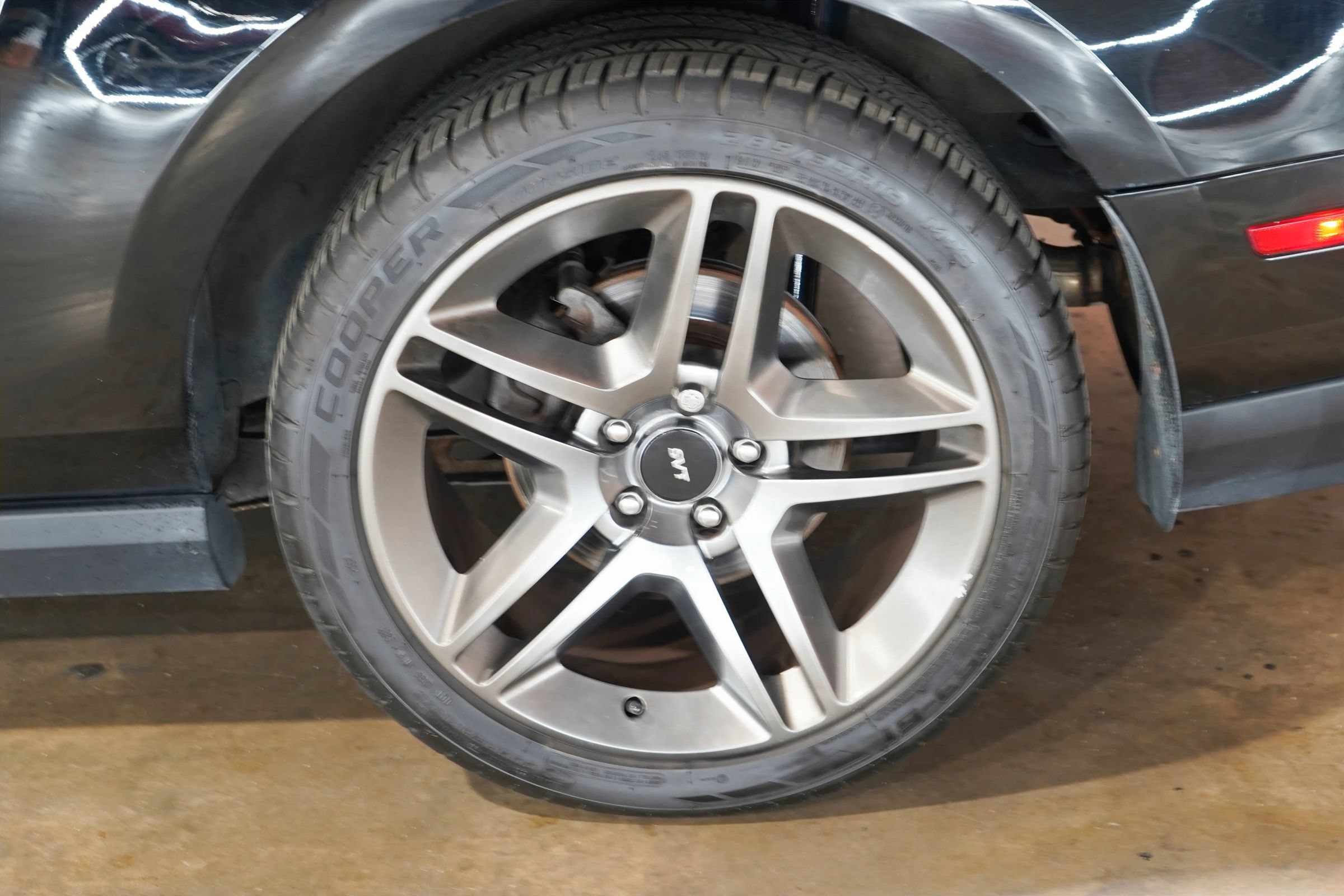 Used 2010 Ford Mustang Shelby GT500 RWD image 58