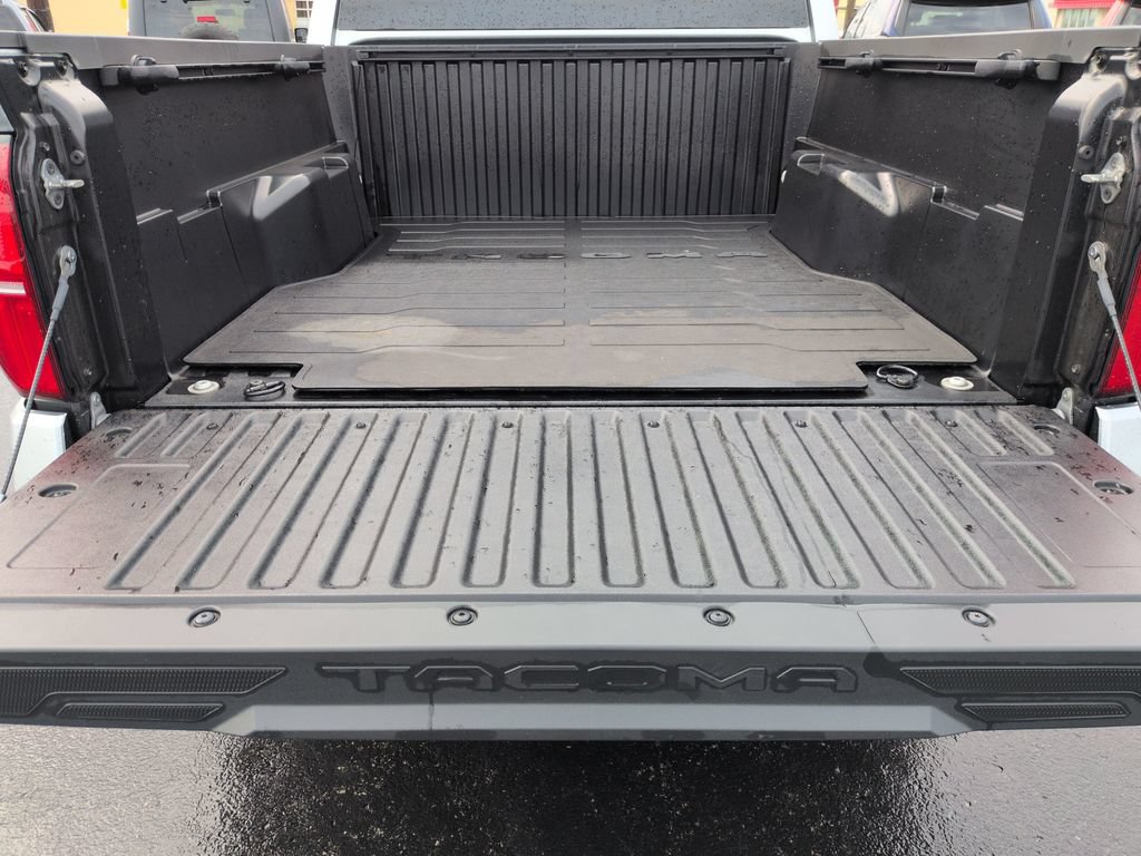 Used 2024 Toyota Tacoma SR5 RWD image 23