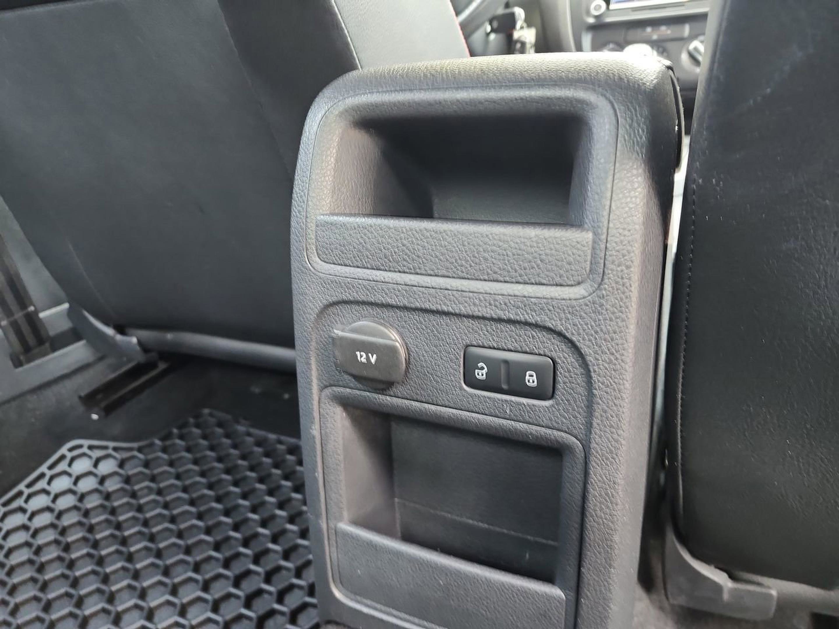 Used 2012 Volkswagen Jetta GLI image 30