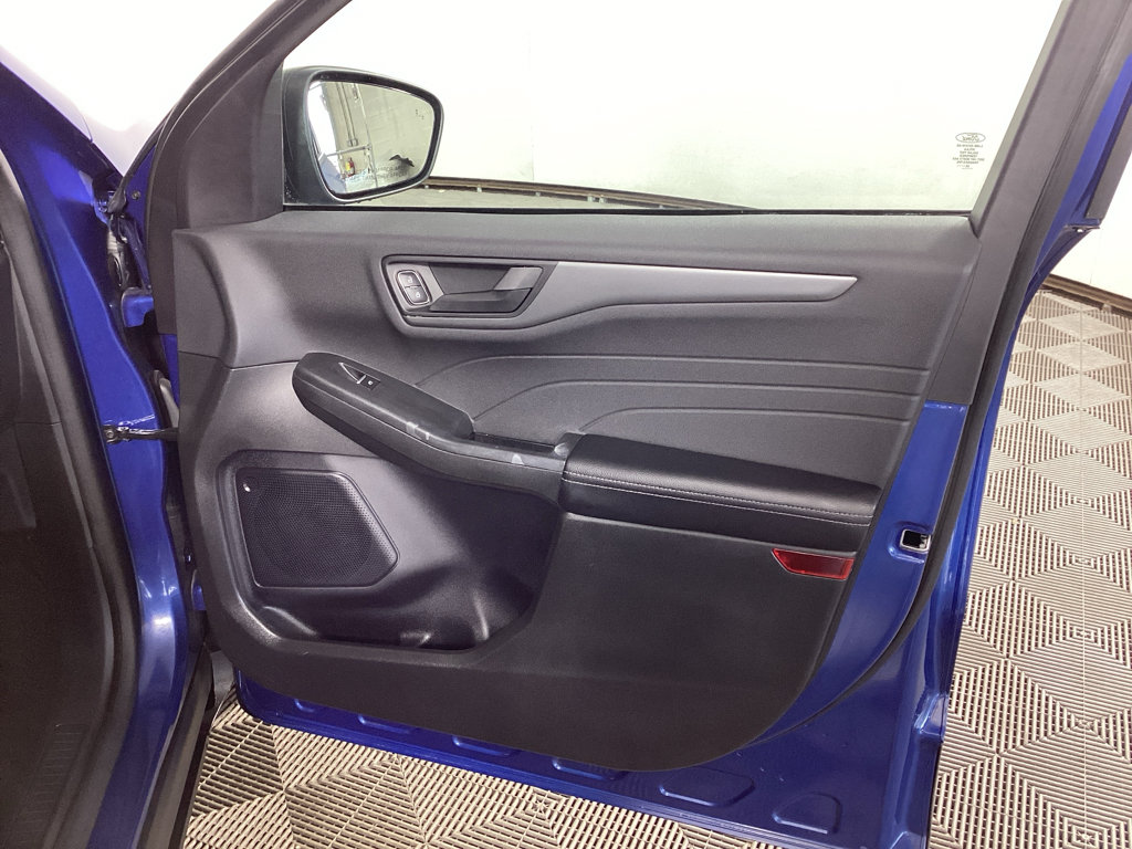 Used 2023 Ford Escape Active FWD image 8