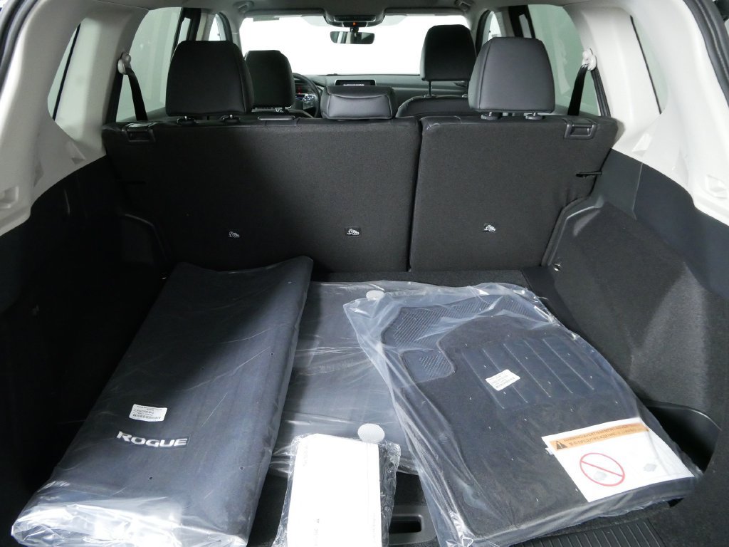 New 2026 Nissan Rogue Dark Armor AWD/4WD image 16
