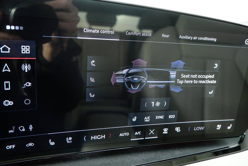 New 2025 Audi Q6 e-tron Premium Plus image 17