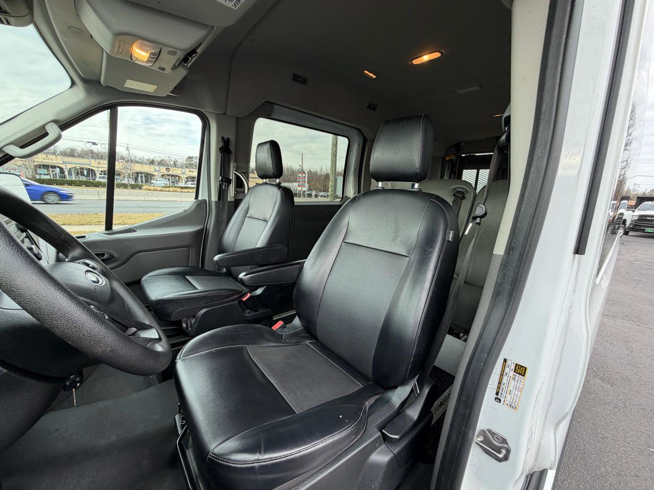 Used 2020 Ford Transit 150 XL RWD image 18